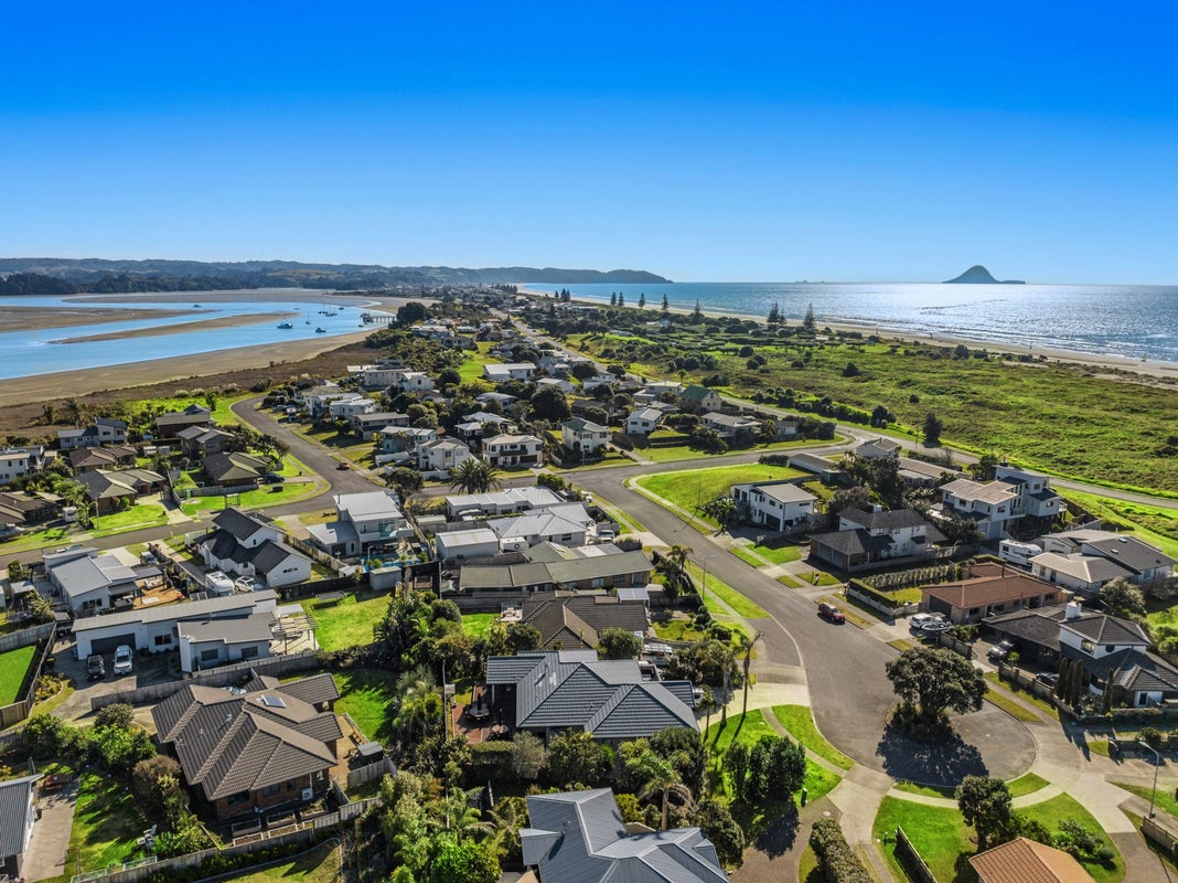 12 Manuera Place, Ohope, Ohope - Carousel 2