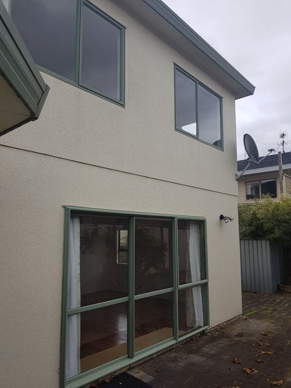 7A Kingsway, Three Kings, Auckland - Carousel 2