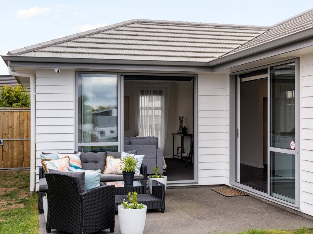 7 Maanihi Drive, Rototuna North, Hamilton - Carousel 2