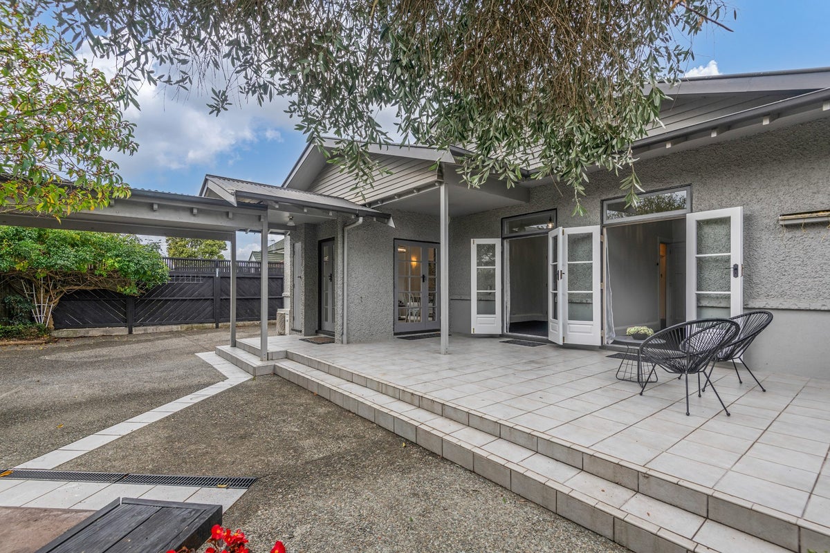 469 College Street, Hokowhitu, Palmerston North - Carousel 1