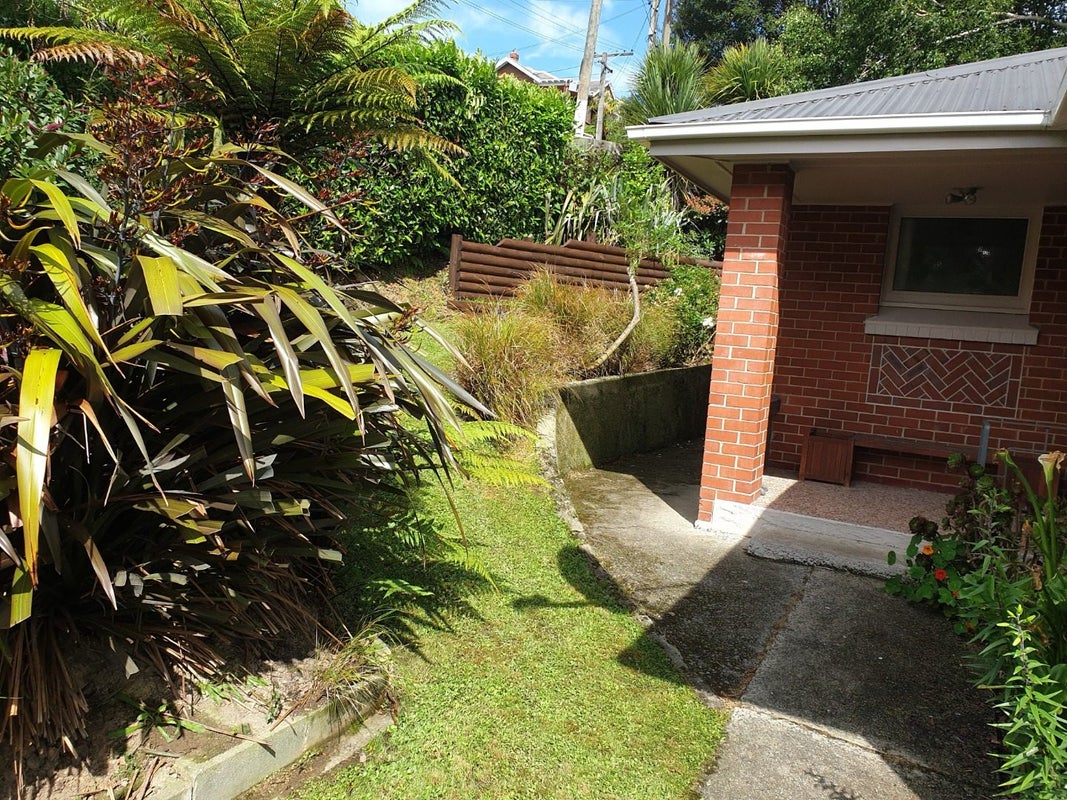 16 Craigleith Street, North East Valley, Dunedin - Carousel 2