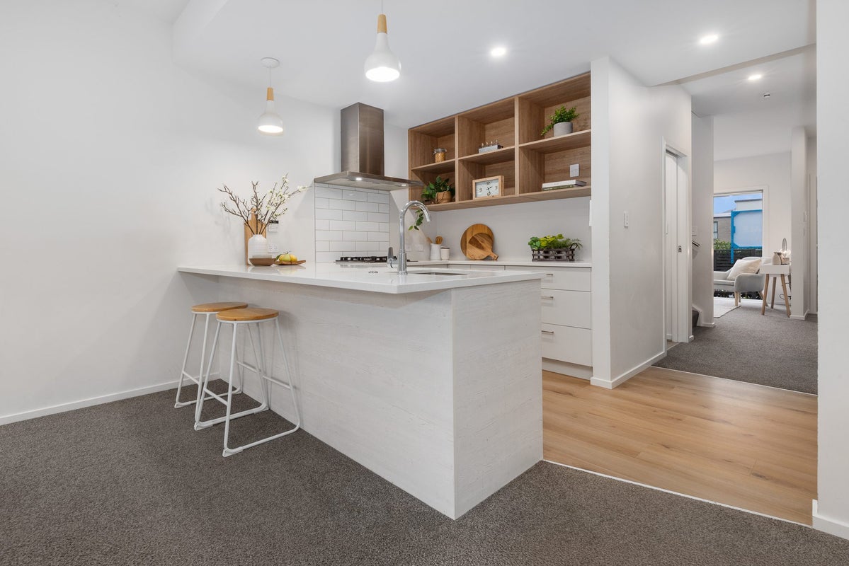 81 Hokioi Drive, Kenepuru, Porirua - Carousel 2