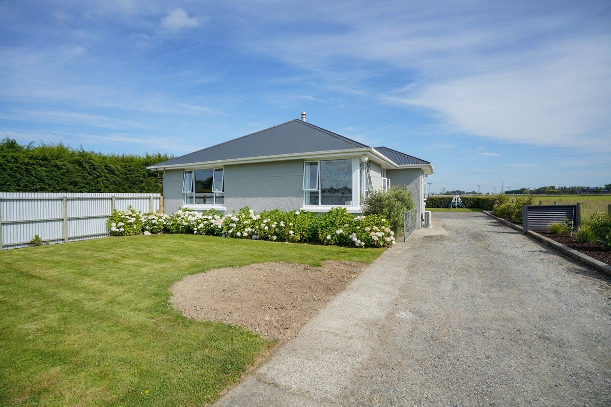 73 East Road, Ascot, Invercargill - Carousel 1