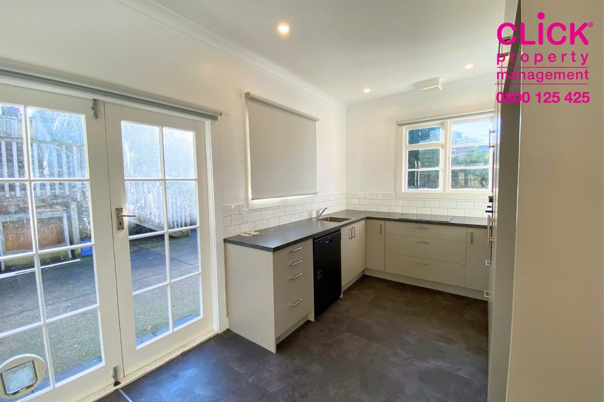 24 John Street, Abbotsford, Dunedin - Carousel 2