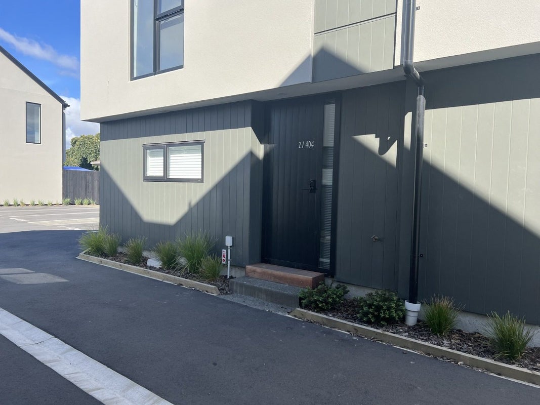 2/404 Armagh Street, Linwood, Christchurch - Carousel 1