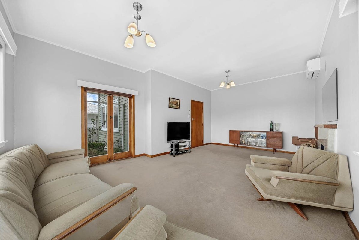 36 Woodglen Road, Glen Eden, Auckland - Carousel 2