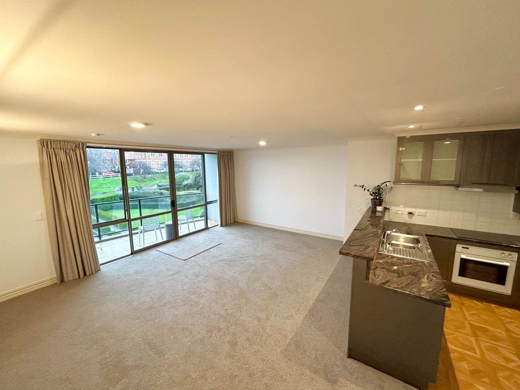 208/135 Grafton Road, Grafton, Auckland - Carousel 2