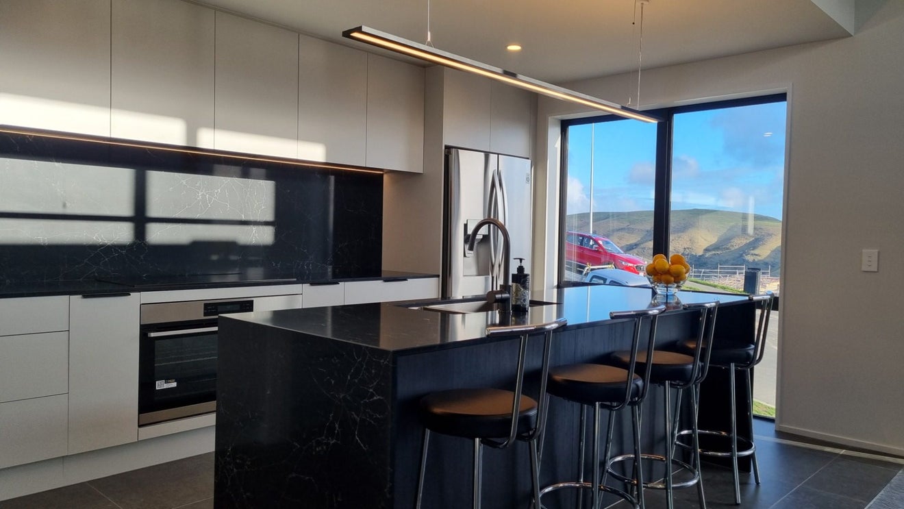 137 Penruddock Rise, Westmorland, Christchurch - Carousel 2