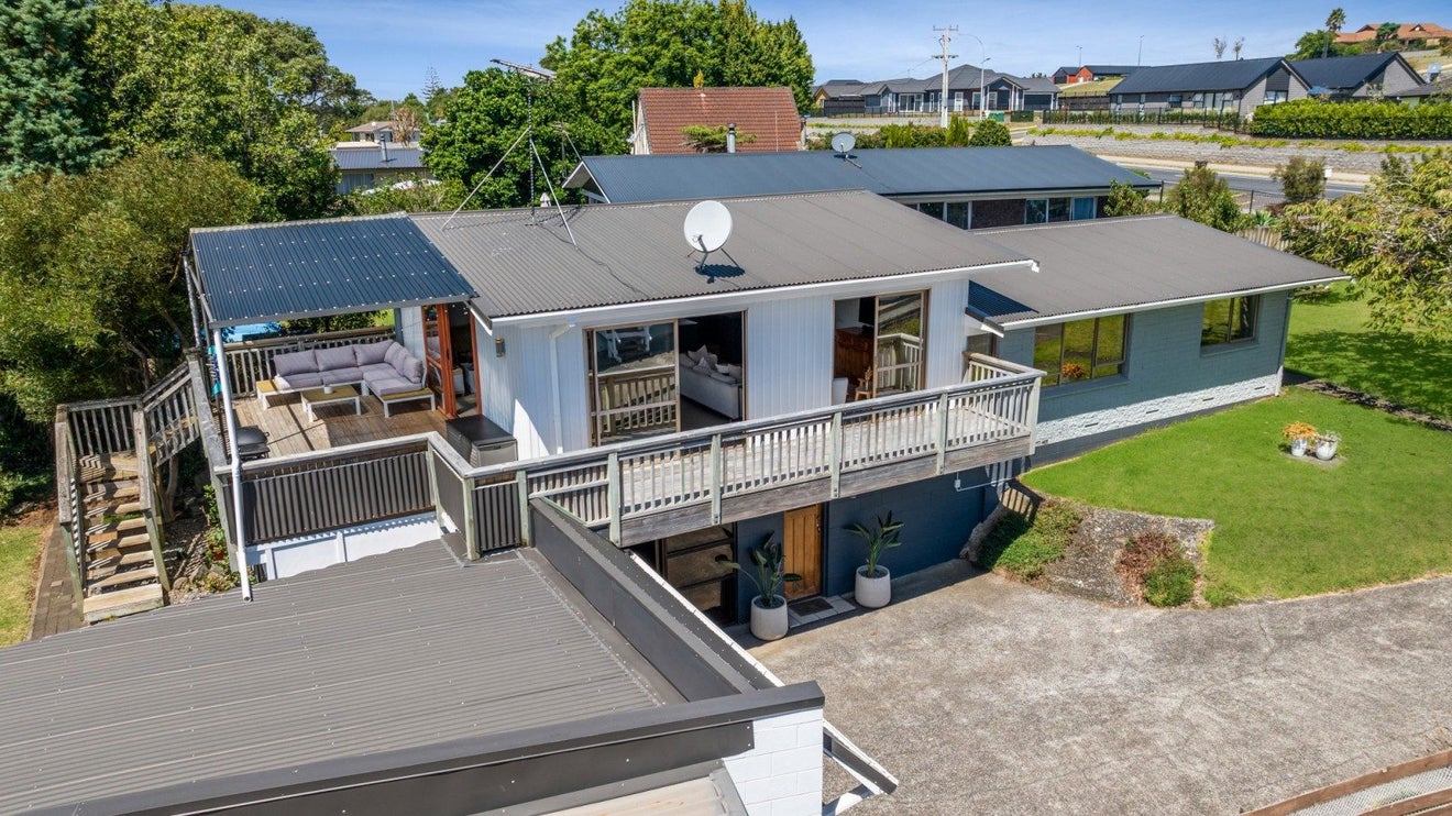 45 Kingseat Road, Patumahoe, Pukekohe - Carousel 2