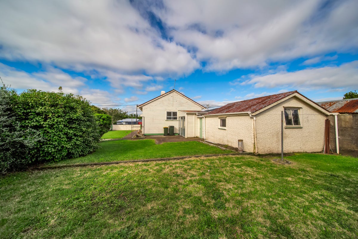 12 Clive Street, Hawera - Carousel 2