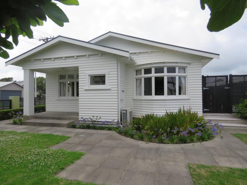 10 Witako Street, Fitzroy, New Plymouth - Carousel 1