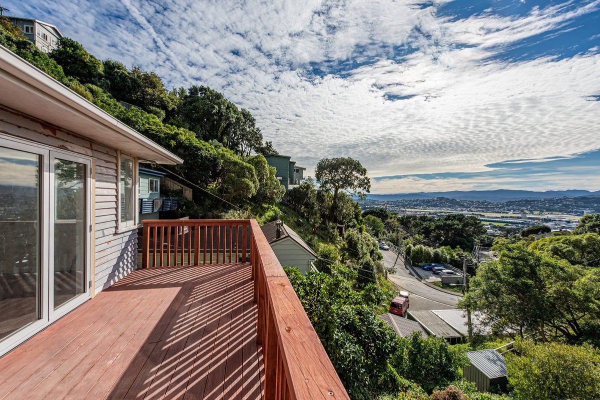 2 Dunedin Terrace, Melrose, Wellington - Carousel 1