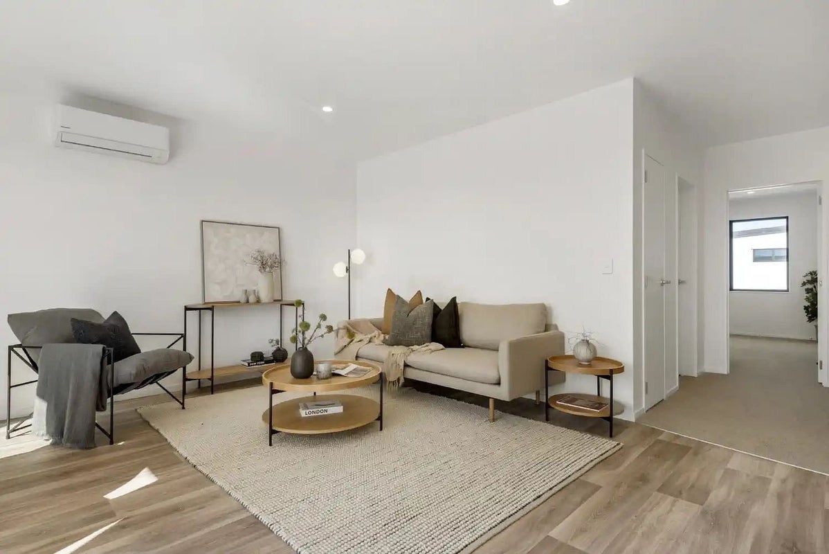 14A Karamu Street, Flat Bush, Auckland - Carousel 2