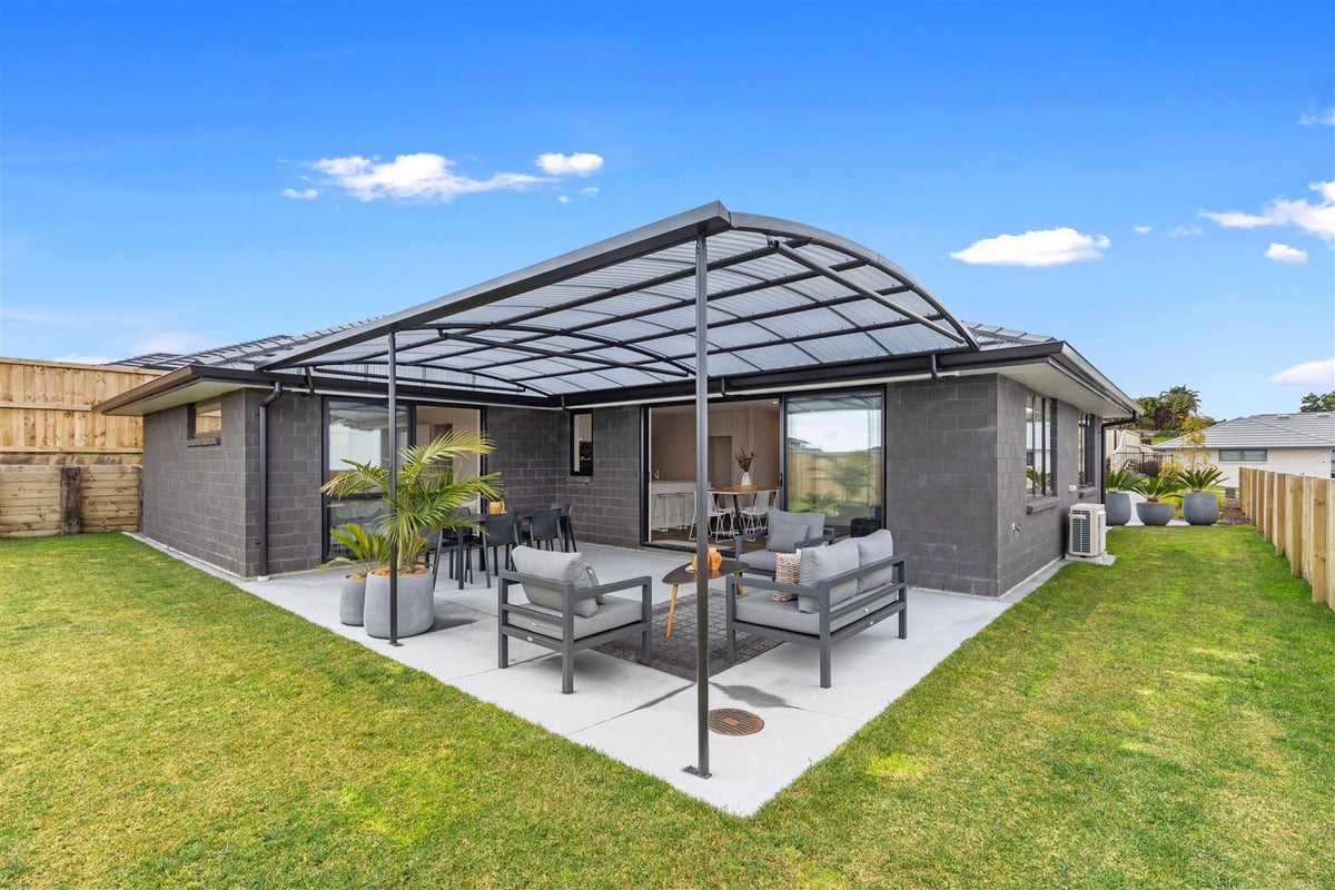 11 Maluma Close, Ohauiti, Tauranga - Carousel 1