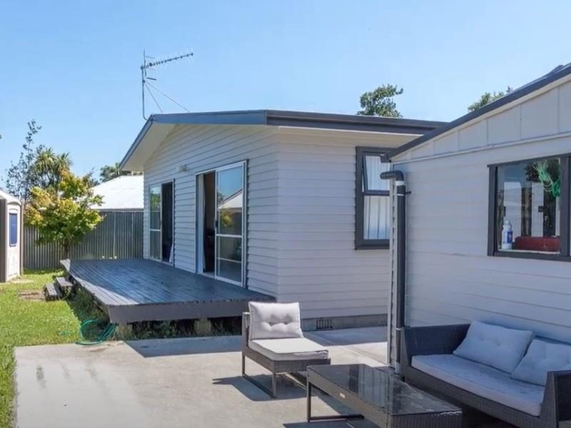 24 Apollo Parade, Milson, Palmerston North - Carousel 2