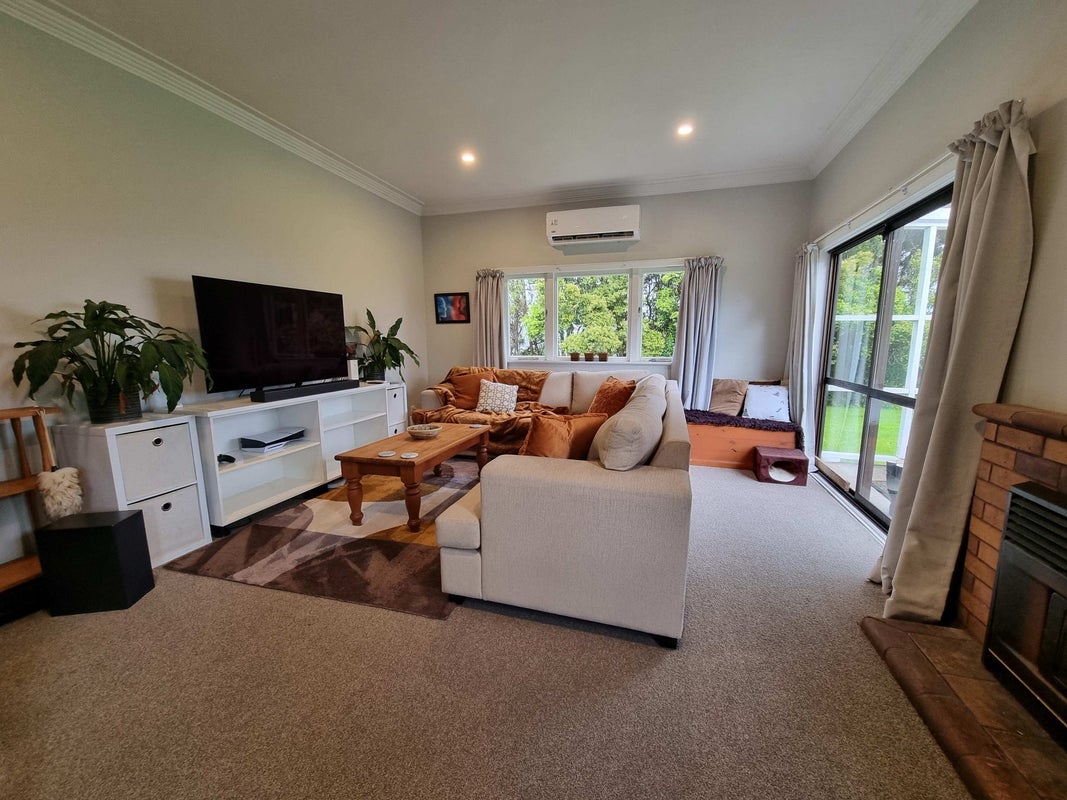 210 Amreins Road, Henderson - Carousel 1