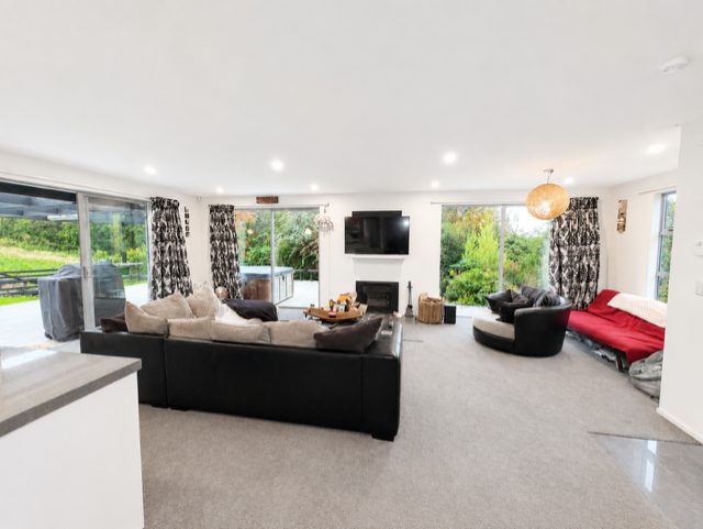 34 Ettrick Street, Glenross, Dunedin - Carousel 2
