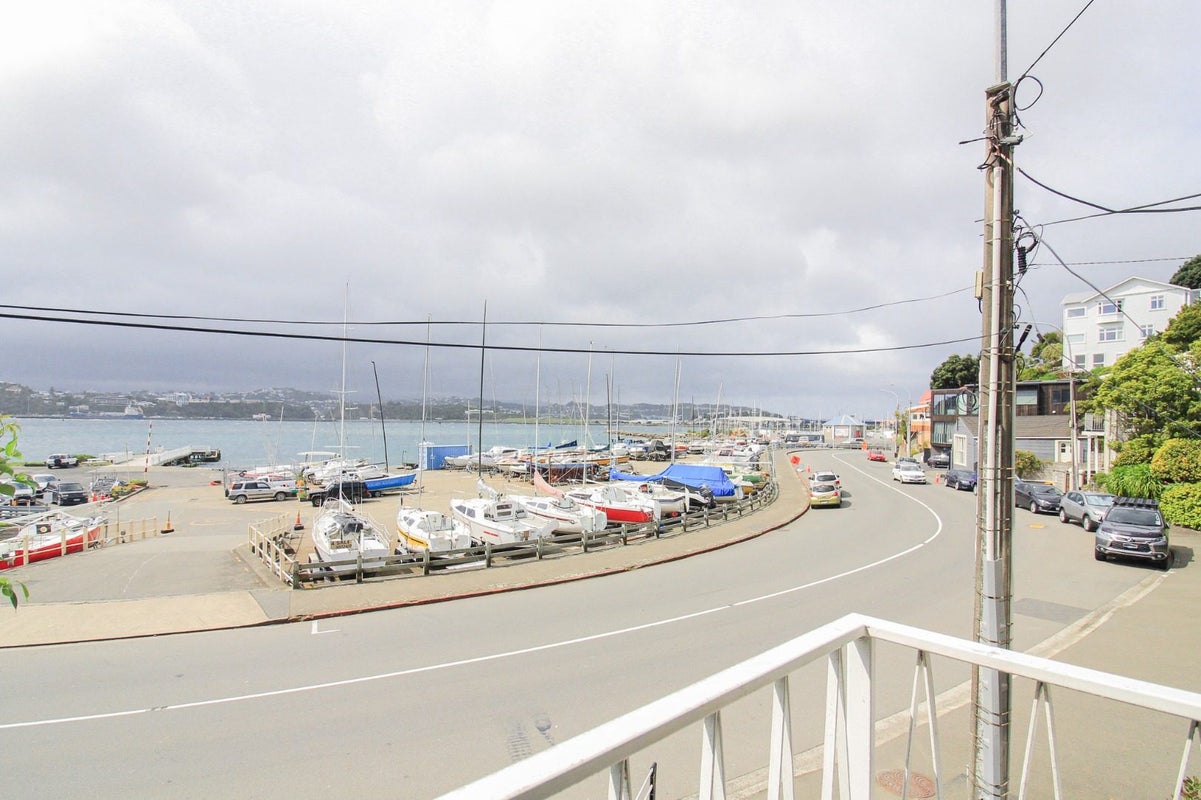 448 Evans Bay Parade, Hataitai, Wellington - Carousel 2