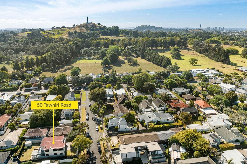 50 Tawhiri Road, One Tree Hill, Auckland - Carousel 1