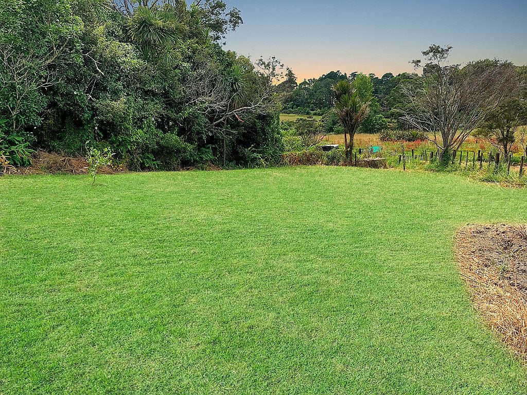 14 Waitakere Road, Waitakere, Auckland - Carousel 12