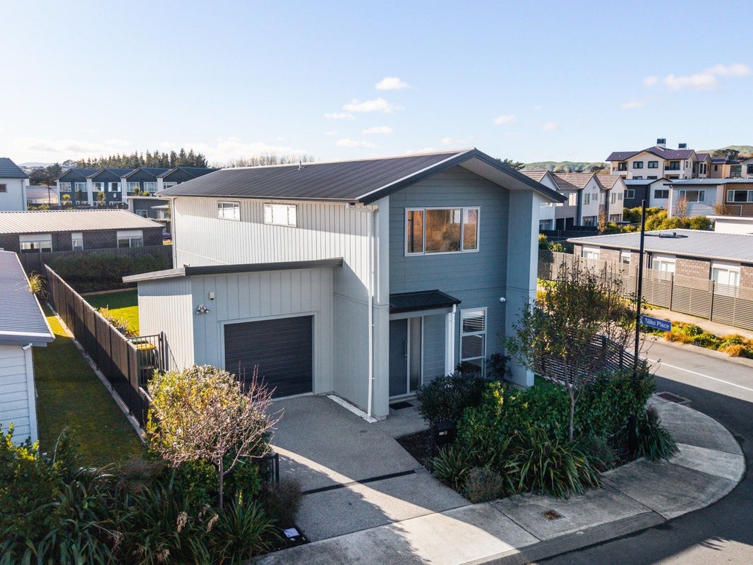 14 Pateke Drive, Kenepuru, Porirua - Carousel 1