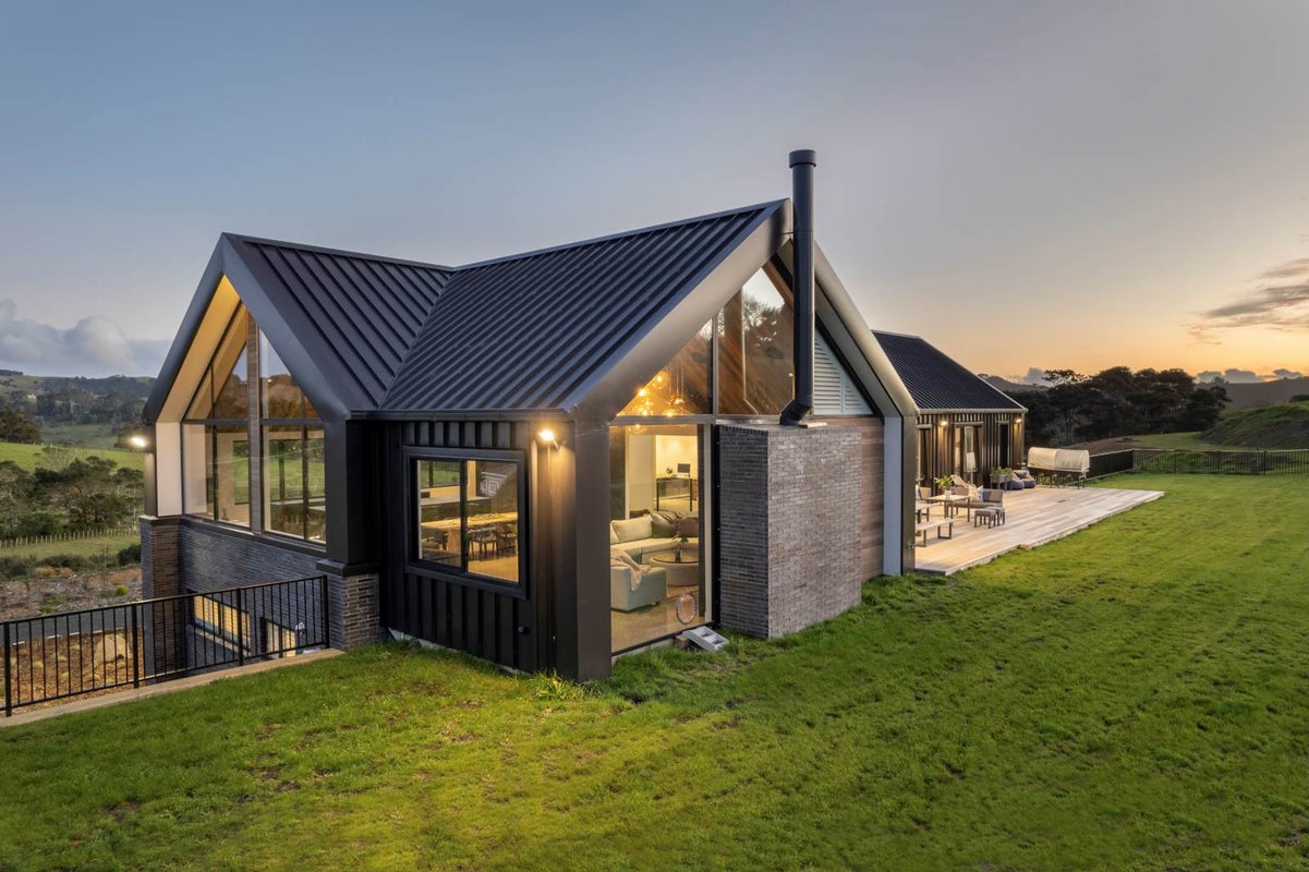 236 Tawa Rd, Huapai, Kumeu - Carousel 1