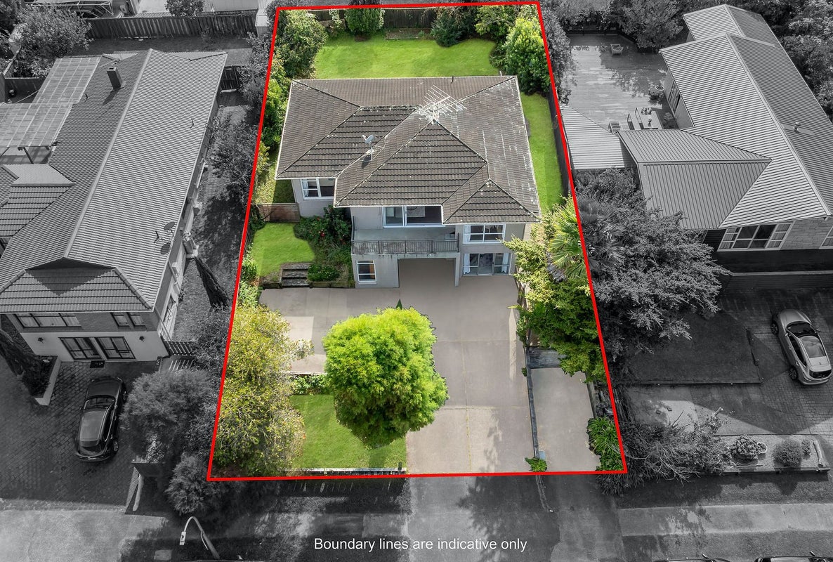 13 Maugham Drive, Bucklands Beach, Auckland - Carousel 1