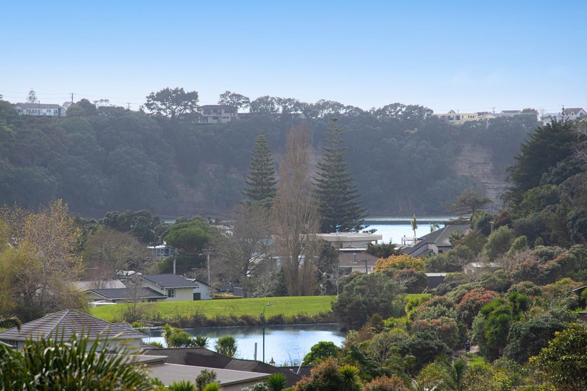 2/26 Kestrel Heights, Arkles Bay, Whangaparaoa - Carousel 1