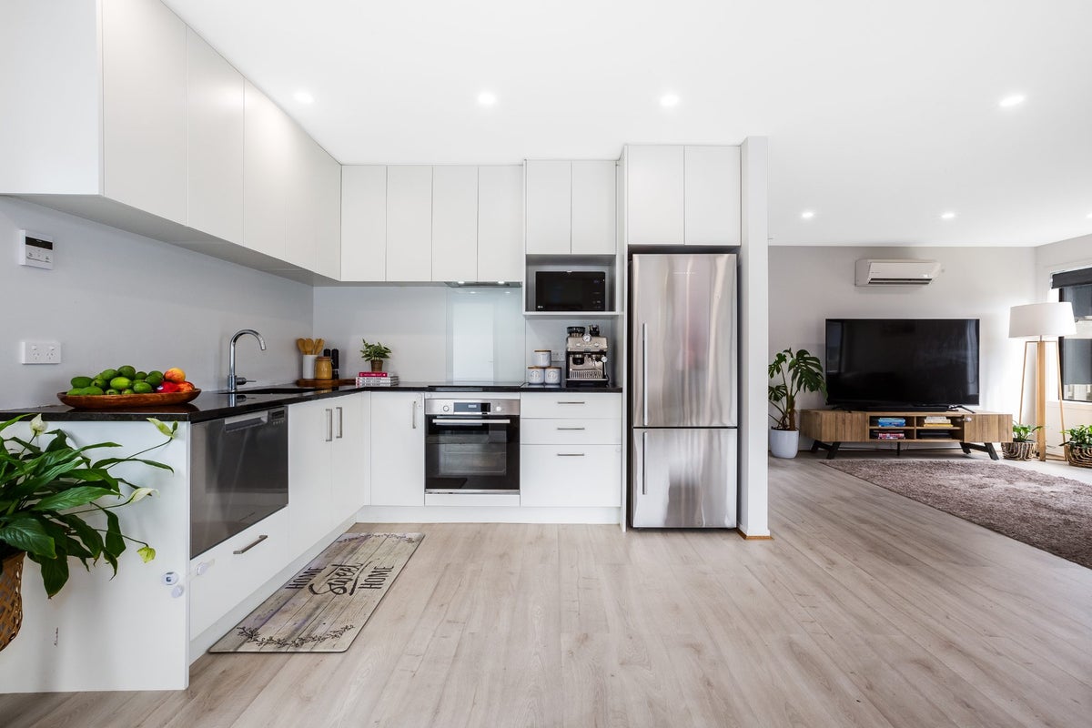 28 Astelia Way, Woodridge, Wellington - Carousel 2