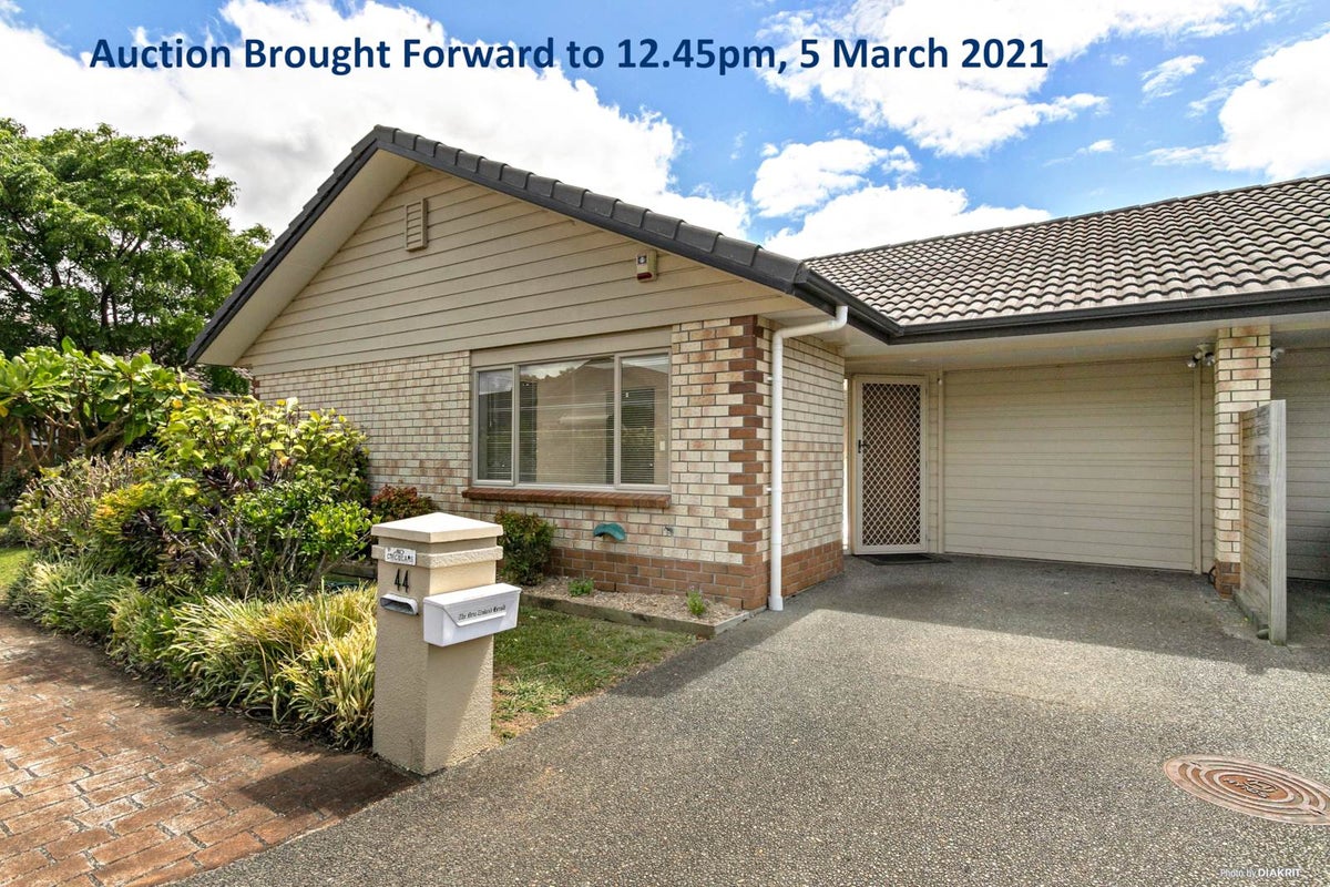 44/1 Piriti Drive, Te Atatu Peninsula, Auckland - Carousel 1