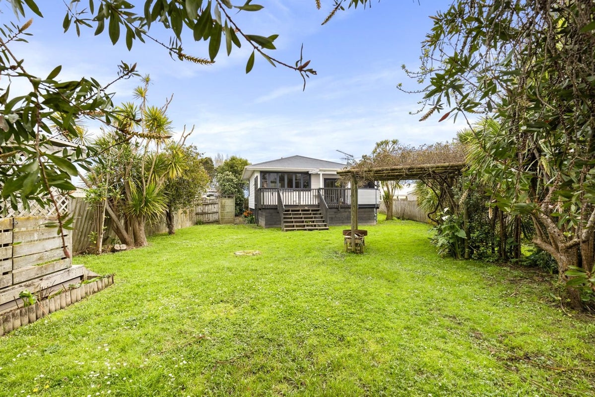106 Parkhurst Road, Parakai, Helensville - Carousel 1