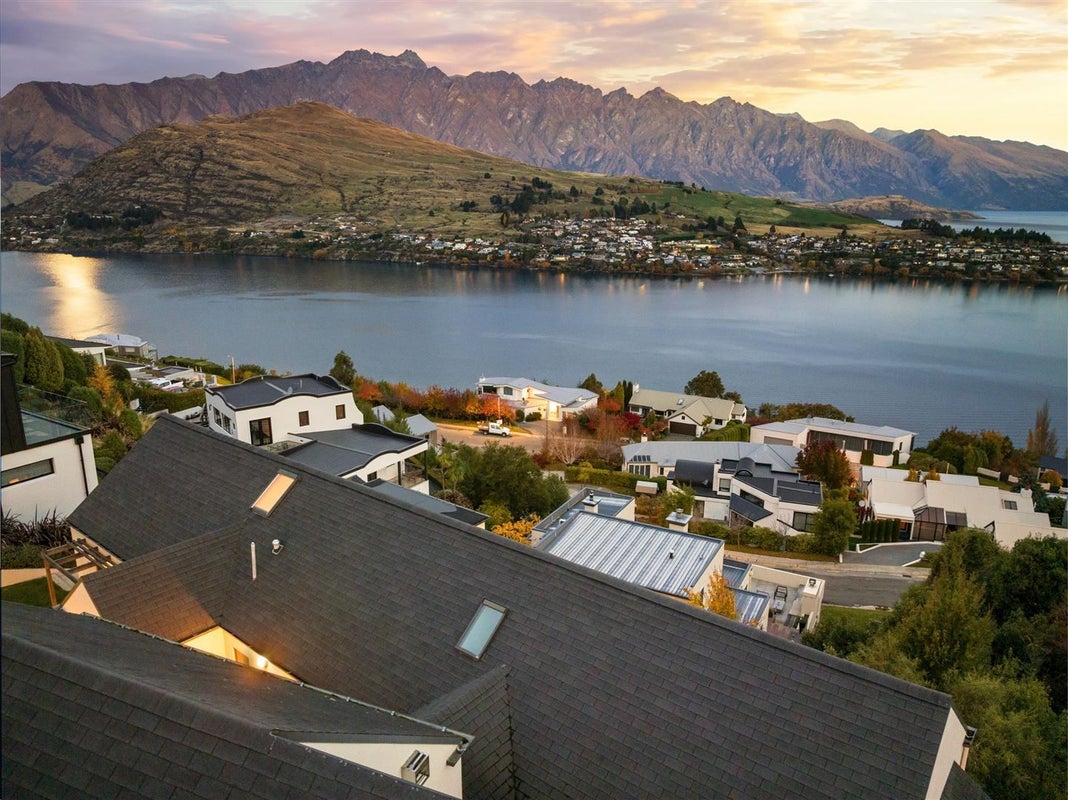 94 Hensman Road, Queenstown, Queenstown - Carousel 28