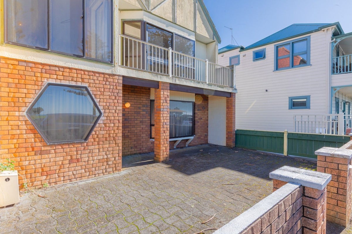 419 Marine Parade, Napier South, Napier - Carousel 22