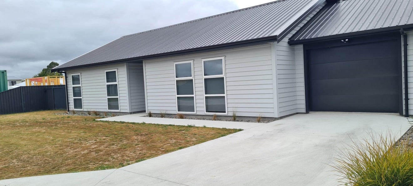 33 Plains Avenue, Masterton, Masterton - Carousel 2