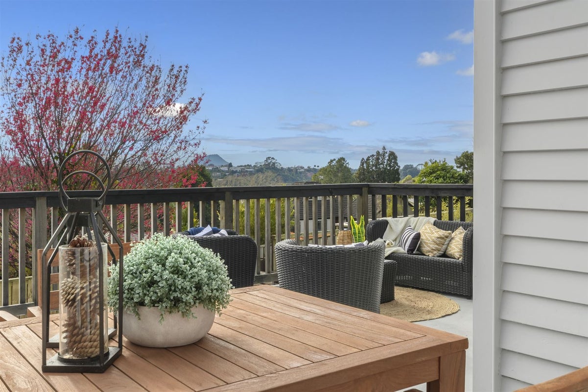 28 Woodford Avenue, Brookfield, Tauranga - Carousel 1