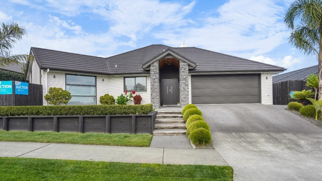 89 Cumberland Drive, Flagstaff, Hamilton - Carousel 1