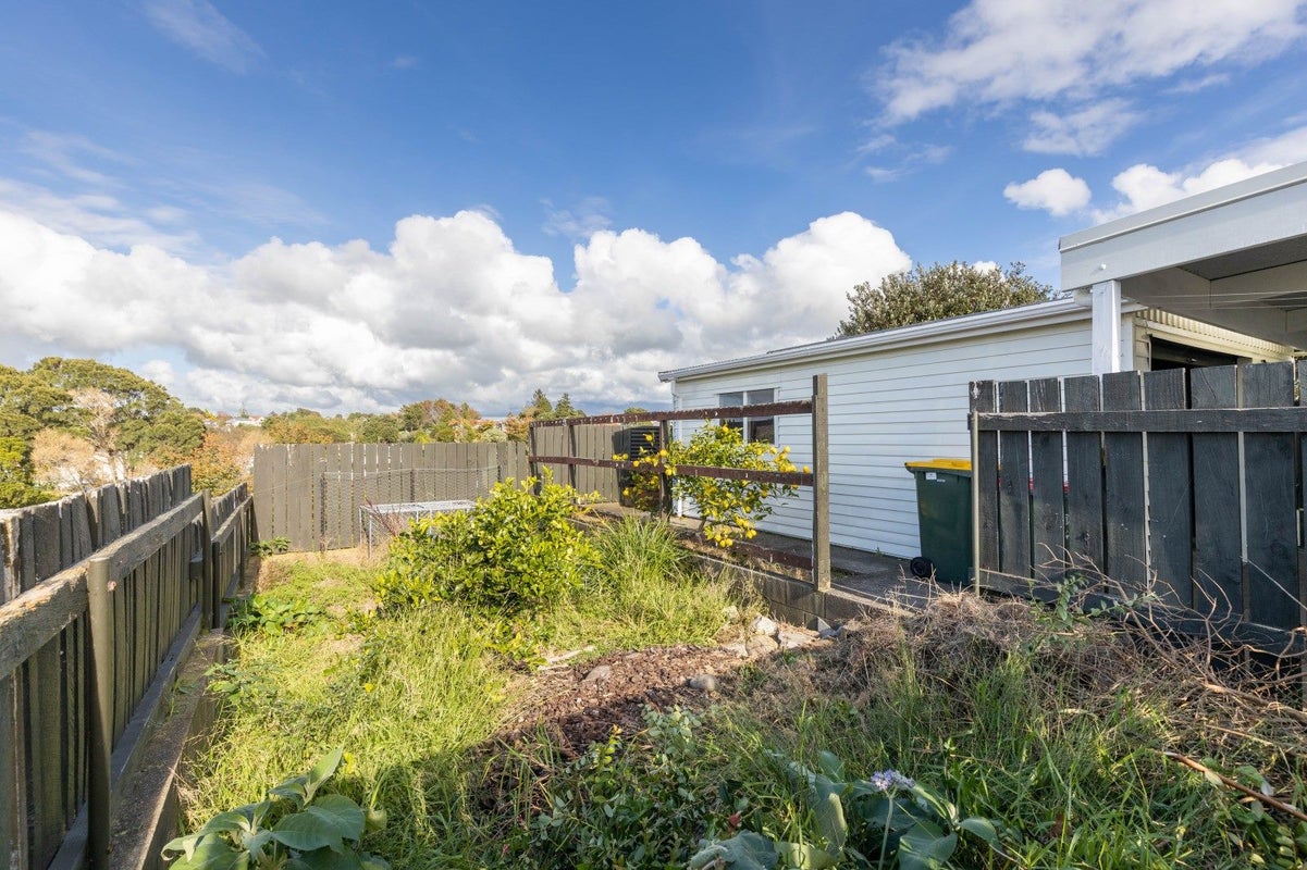 38 Trelawney Crescent, Westown, New Plymouth - Carousel 30