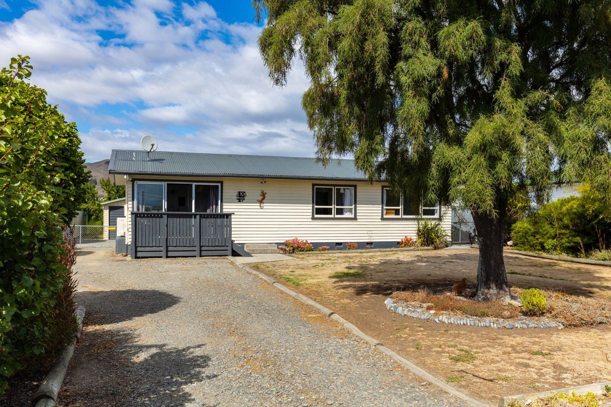 39 Cleghorn Street, Redwoodtown, Blenheim - Carousel 1