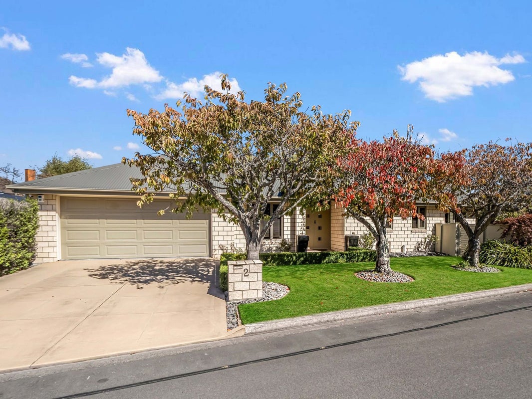 2 Jadewynn Place, Halswell, Christchurch - Carousel 1