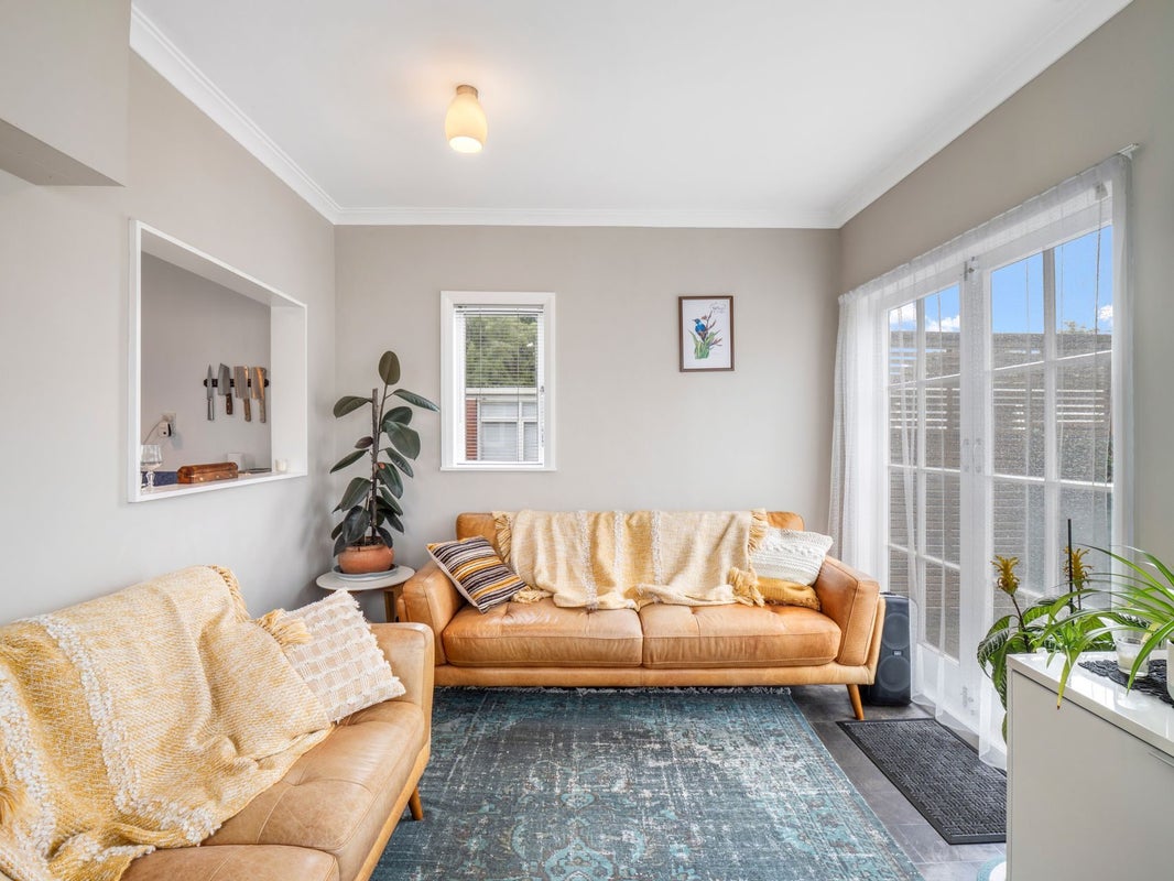 83 Duncan Street, Whanganui East, Whanganui - Carousel 2
