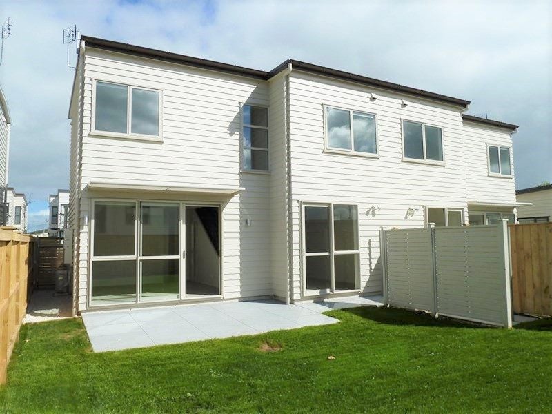 24 Costa Viva Crescent, Karaka, Papakura - Carousel 9