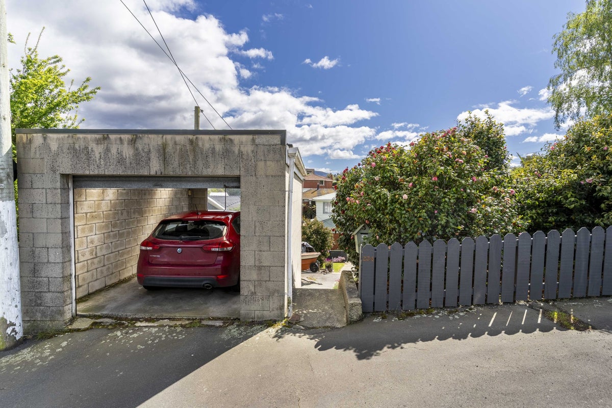 334 Kenmure Road, Kenmure, Dunedin - Carousel 18