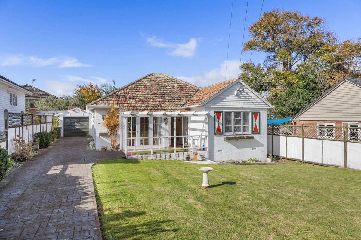 48 Buckley Road, Epsom, Auckland - Carousel 1