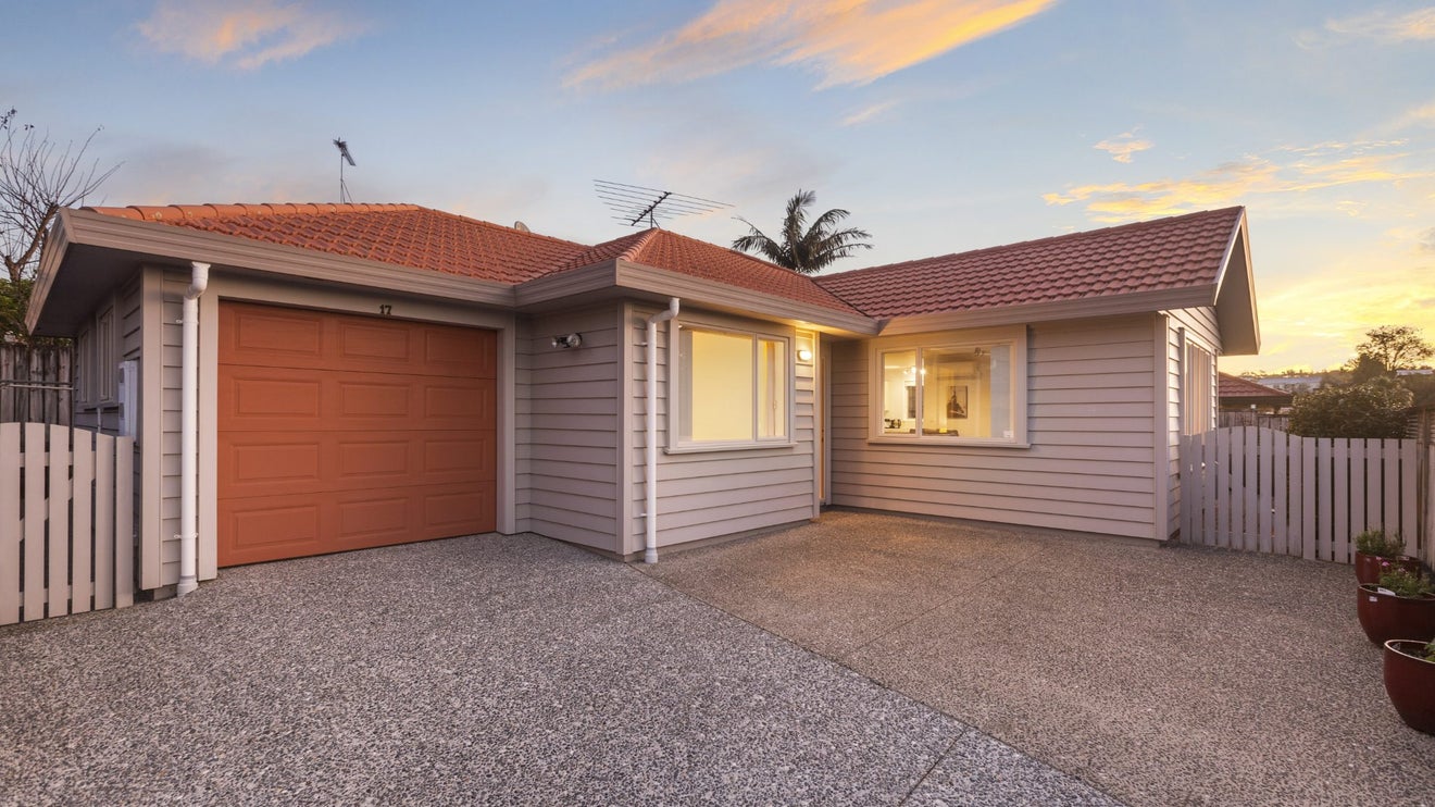 17 Angel Way, Stanmore Bay, Whangaparaoa - Carousel 1