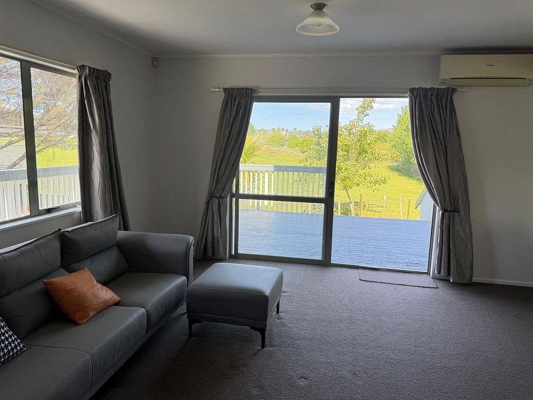 518A Great South Road, Rosehill, Papakura - Carousel 41