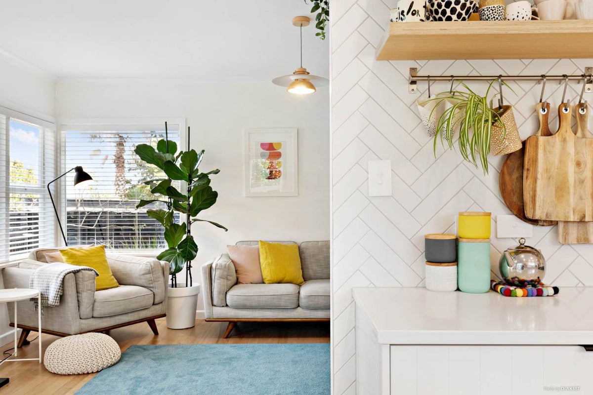 2/12 Montgomery Avenue, Belmont, Auckland - Carousel 2