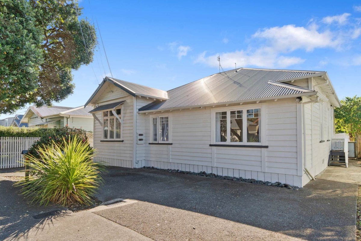 17 Wiremu Street, Mount Eden, Auckland - Carousel 1