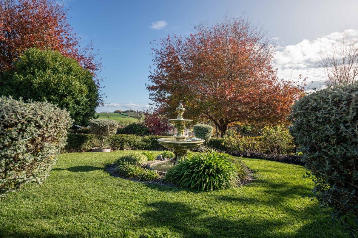 16 Awanui Avenue, Kihikihi, Te Awamutu - Carousel 1