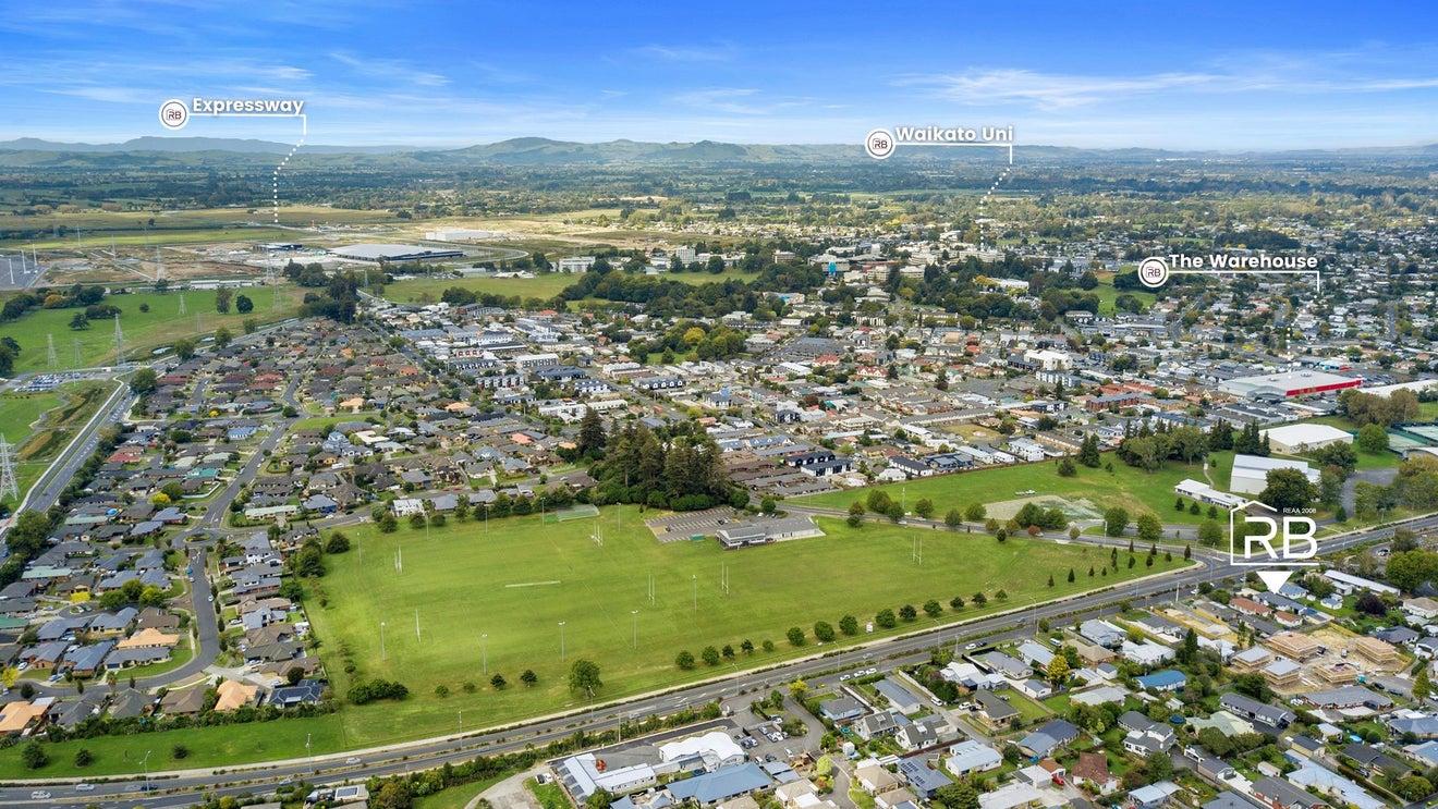 373 Dey Street, Hamilton East, Hamilton - Carousel 21