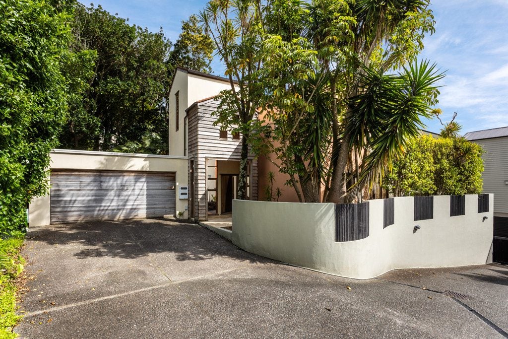 1/27 Vine Street, Ponsonby, Auckland - Carousel 1